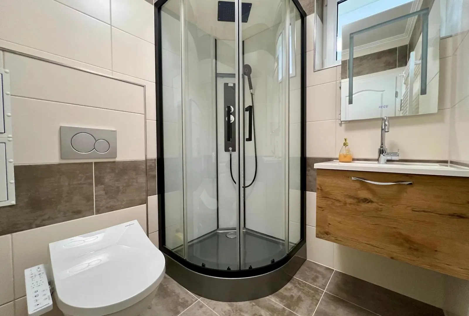 Premium Yacht Ausstattung Apartments Hotel Amburgo
